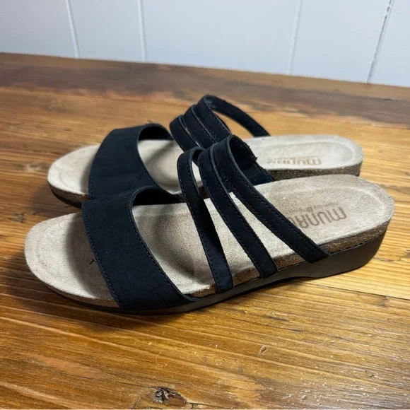 Munro Women’s Camila Slip-On Strappy Leather Walking Wedge Sandal Black Size 8 - Picture 4 of 12